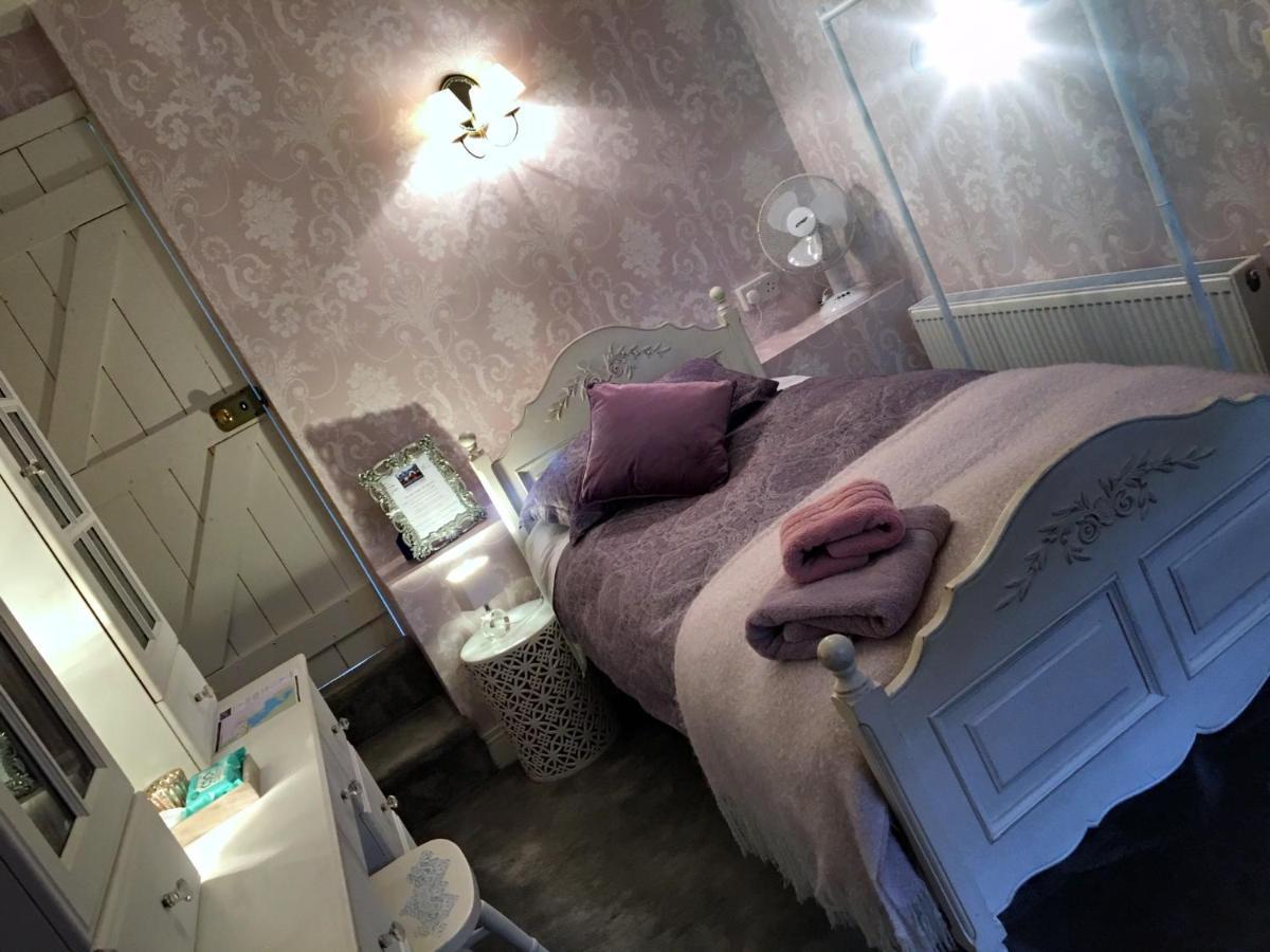 Standard Twin Room with Garden View